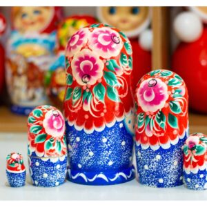 BÚP BÊ NGA 5 LỚP 18CM LỄ HỘI
