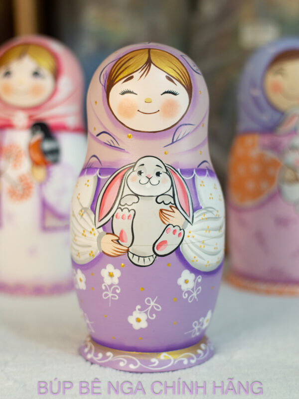 búp bê Nga 5 lớp 18cm ôm thỏ