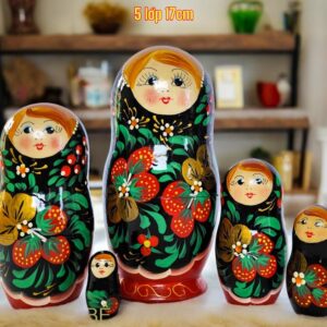 búp bê Nga 5 lớp 17cm dâu tây