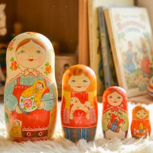 búp bê Nga cổ điển 5 lớp 15cm ôm búp bê