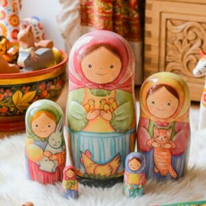 búp bê Nga 5 lớp 15cm ôm gà con