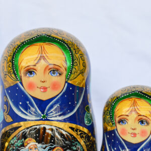 BÚP BÊ NGA 5 LỚP 18CM CÔNG CHÚA TUYẾT